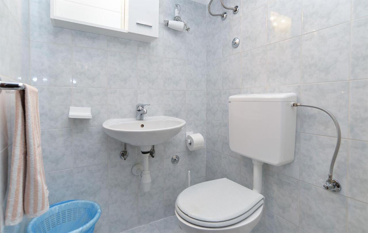 Veli Vrh 2208 Pula