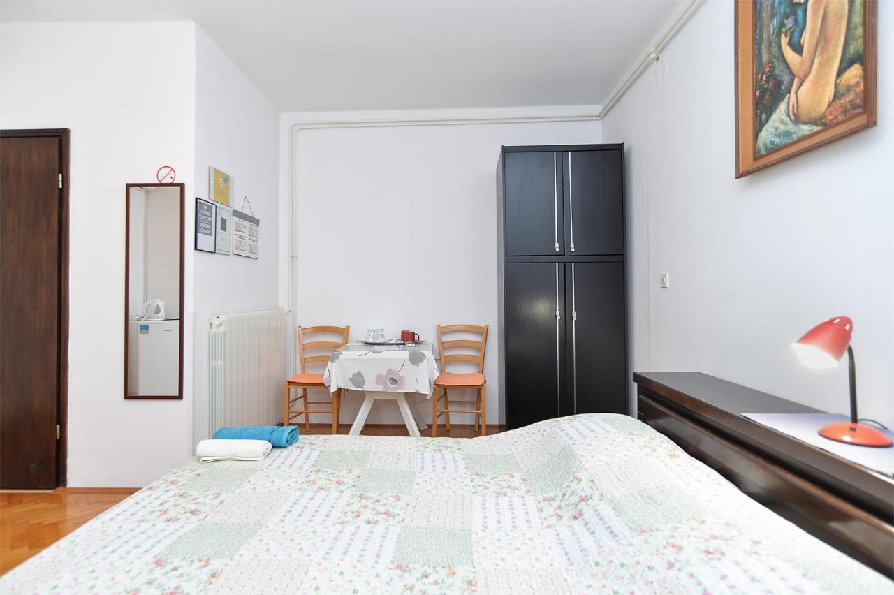 Veli Vrh 2208 Gasthof